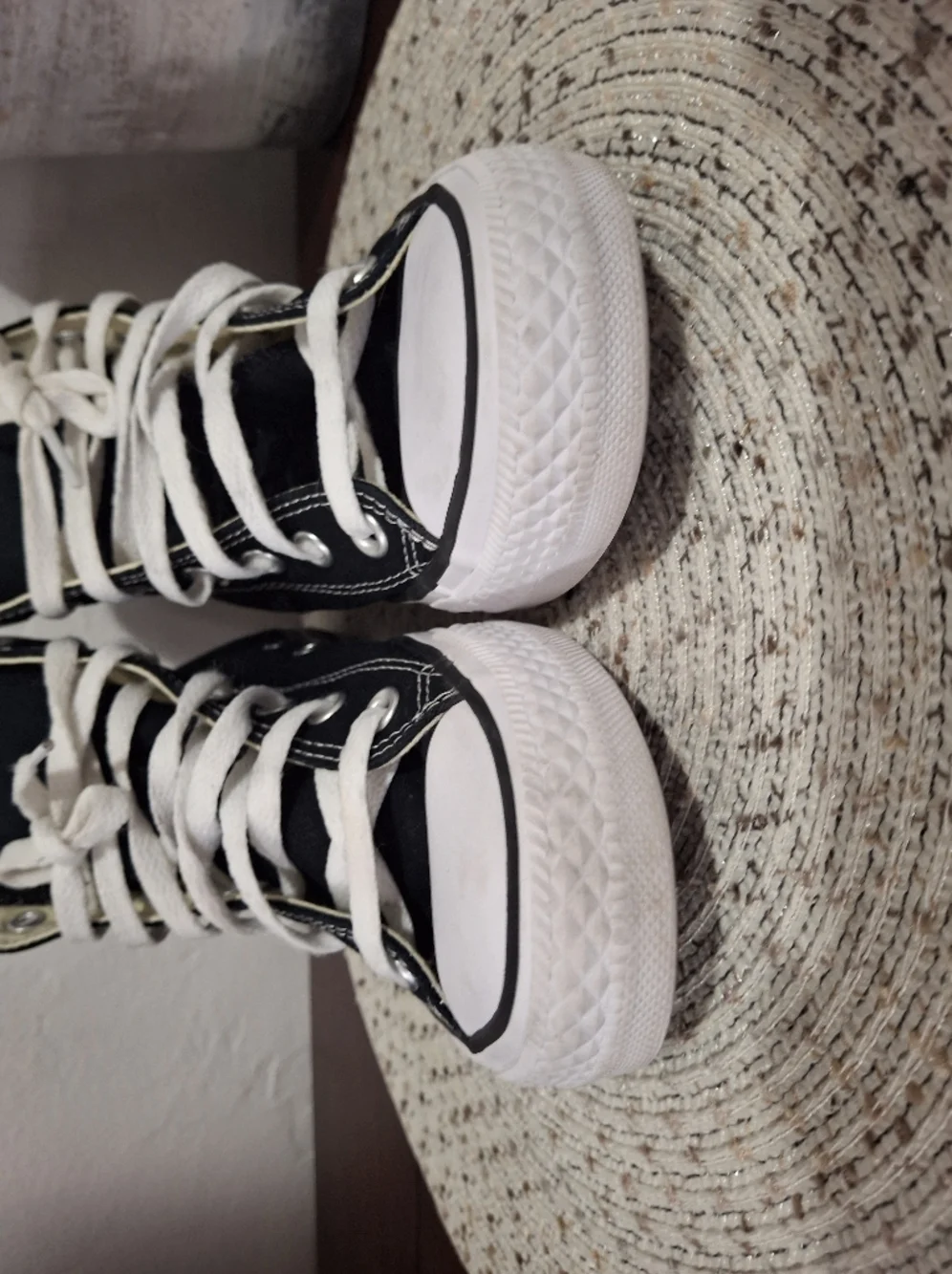 Unisex Converse High Top Sneakers - Black with White M6/W8. - Picture 3 of 10